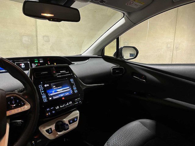 Toyota prius 1.8 dark edition 98pk 2017, h-314-fx - afbeelding 10 van  44