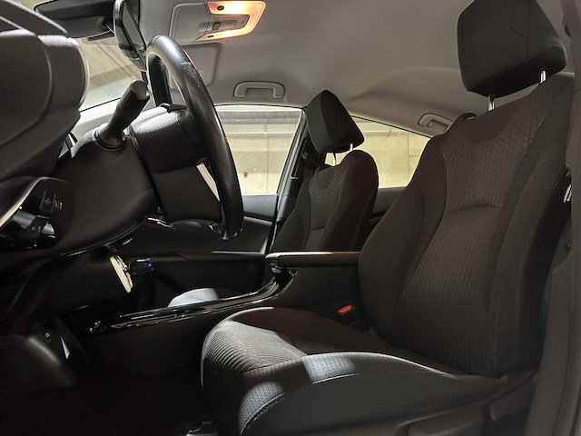 Toyota prius 1.8 dark edition 98pk 2017, h-314-fx - afbeelding 26 van  44