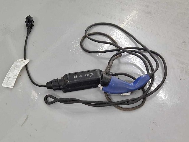 Toyota prius 1.8 plug-in dynamic business 2013 | 3-svv-41 - afbeelding 3 van  9