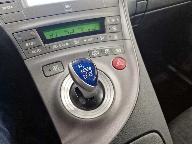 Toyota prius 1.8 plug-in dynamic business 2013 | 3-svv-41 - afbeelding 3 van  8