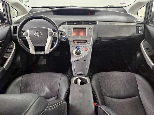 Toyota prius 1.8 plug-in dynamic business 2013 | 3-svv-41 - afbeelding 11 van  19