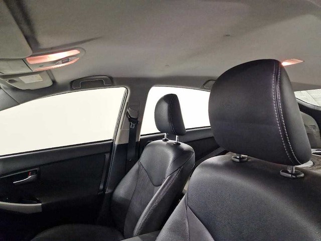 Toyota prius 1.8 plug-in dynamic business2013 | 3-svv-41 - afbeelding 12 van  13