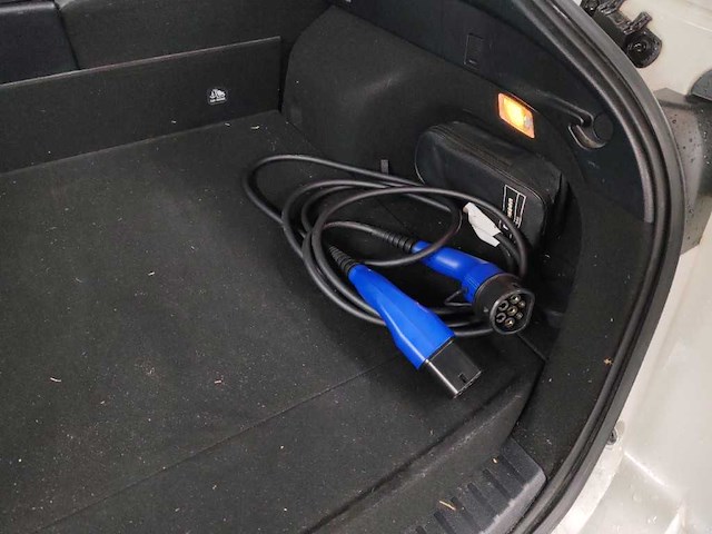 Toyota prius 1.8 plug-in executive 2018 | tt-224-g - afbeelding 23 van  30