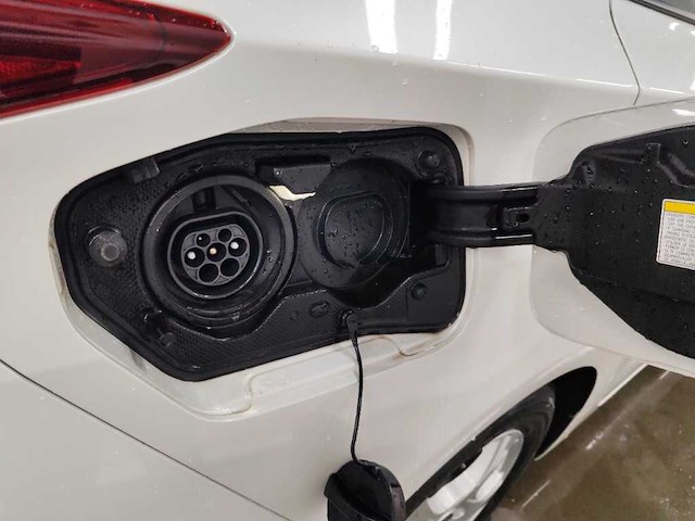 Toyota prius 1.8 plug-in executive 2018 | tt-224-g - afbeelding 13 van  25