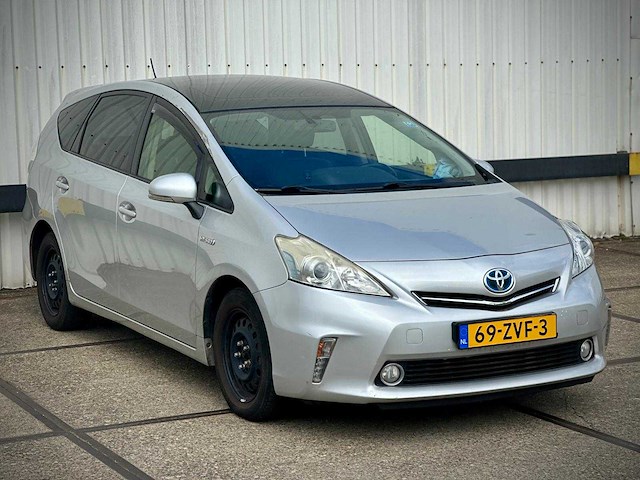 Toyota prius wagon 1.8 aspiration 96g , 69-zvf-3 - afbeelding 5 van  9