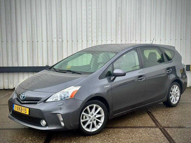 Toyota prius wagon 1.8 dynamic business, 1-xkb-15 - afbeelding 1 van  16
