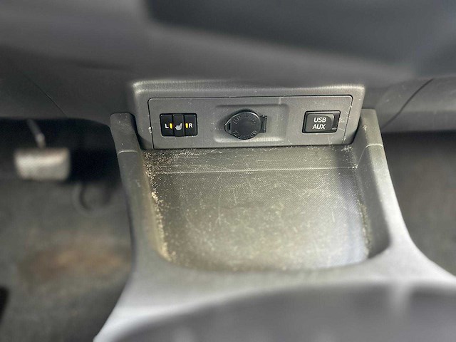 Toyota prius wagon 1.8 dynamic business automaat, 57-xsj-5 - afbeelding 10 van  17