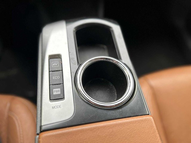 Toyota prius wagon 1.8 dynamic business automaat, 57-xsj-5 - afbeelding 13 van  17