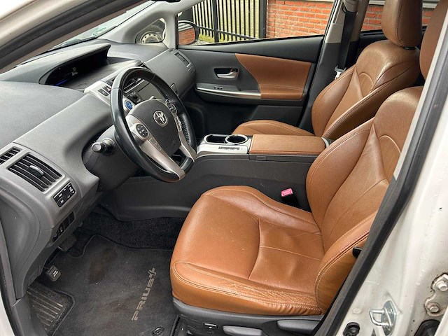 Toyota prius wagon 1.8 dynamic business automaat, 57-xsj-5 - afbeelding 6 van  17