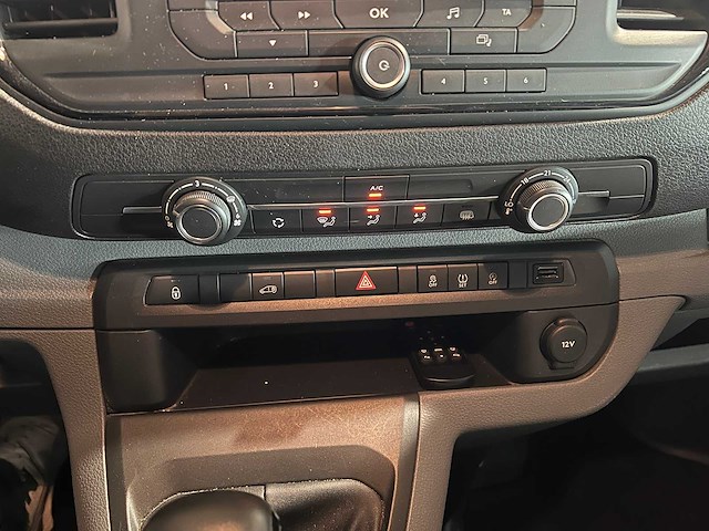 Toyota proace compact 1.5 d-4d cool comf, vgh-44-p - afbeelding 17 van  18