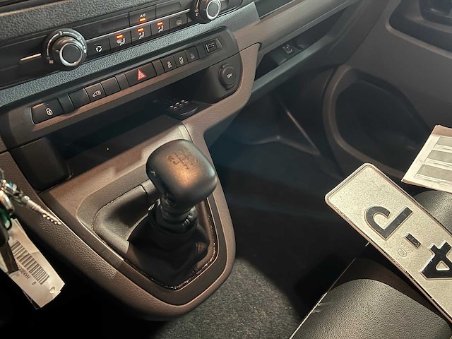 Toyota proace compact 1.5 d-4d cool comf, vgh-44-p - afbeelding 18 van  18