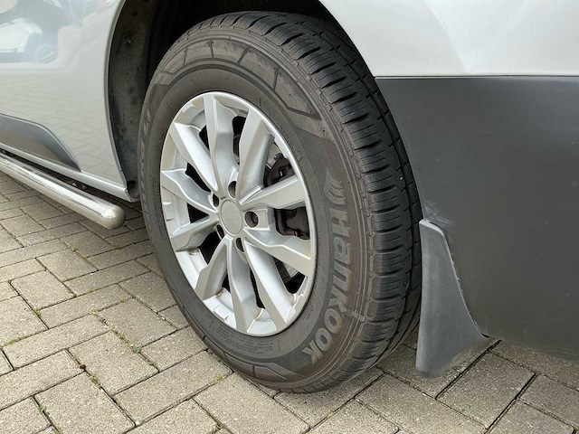 Toyota proace shuttle 2.0 d-4d long personenbus - afbeelding 11 van  40