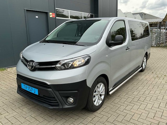 Toyota proace shuttle 2.0 d-4d long personenbus - afbeelding 23 van  40