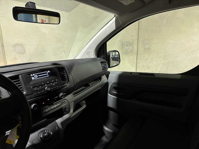 Toyota proace worker 1.6 d-4d cool comfort 95pk 2017 (origineel-nl), v-975-gr - afbeelding 2 van  26