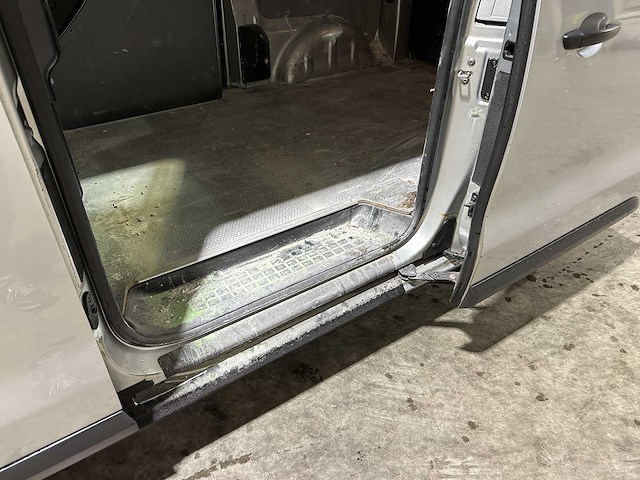 Toyota proace worker 1.6 d-4d cool comfort 95pk 2017 (origineel-nl), v-975-gr - afbeelding 10 van  26