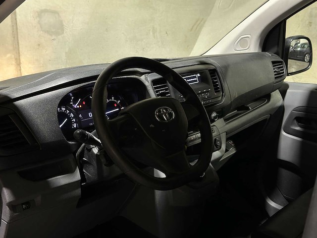 Toyota proace worker 1.6 d-4d cool comfort 95pk 2017 (origineel-nl), v-975-gr - afbeelding 4 van  9