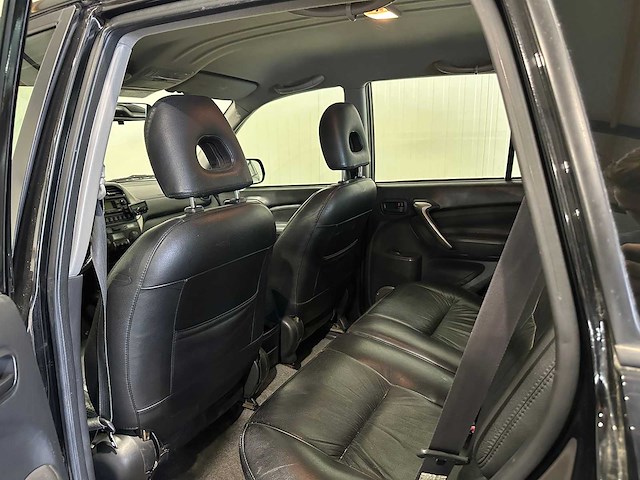 Toyota rav4 2.0-16v vvt-i sol automaat 81-jnk-8 - afbeelding 2 van  20