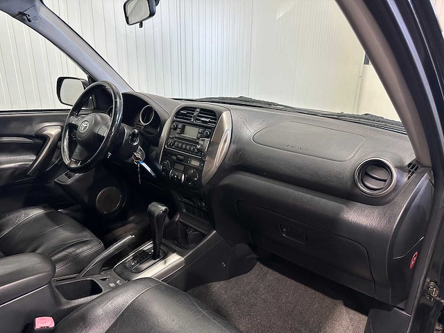 Toyota rav4 2.0-16v vvt-i sol automaat 81-jnk-8 - afbeelding 3 van  20