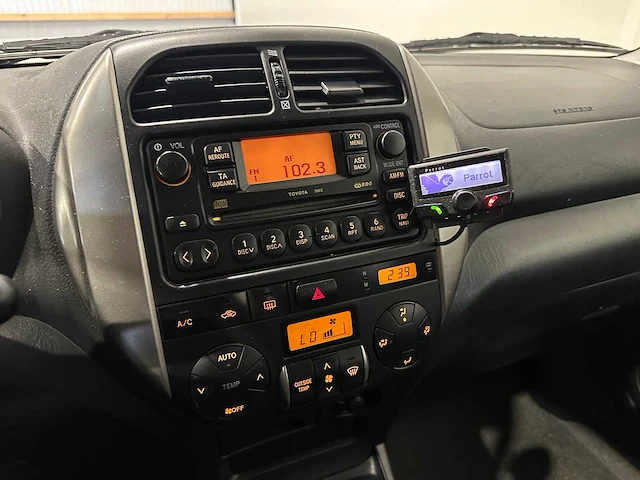 Toyota rav4 2.0-16v vvt-i sol automaat 81-jnk-8 - afbeelding 7 van  20