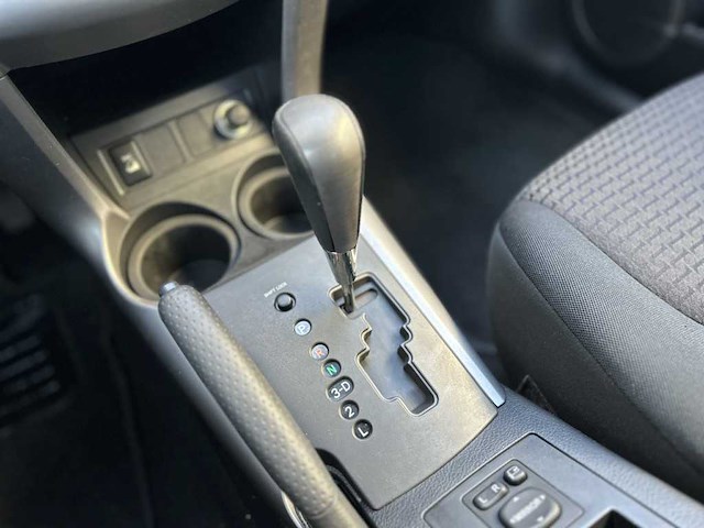 Toyota rav4 2.0 vvti x-style automaat 96-jnn-4 - afbeelding 2 van  13