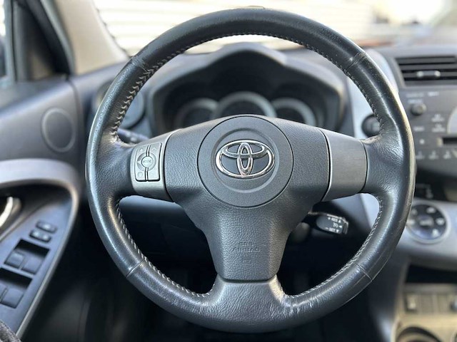 Toyota rav4 2.0 vvti x-style automaat 96-jnn-4 - afbeelding 11 van  13