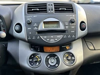 Toyota rav4 2.0 vvti x-style automaat 96-jnn-4 - afbeelding 11 van  13