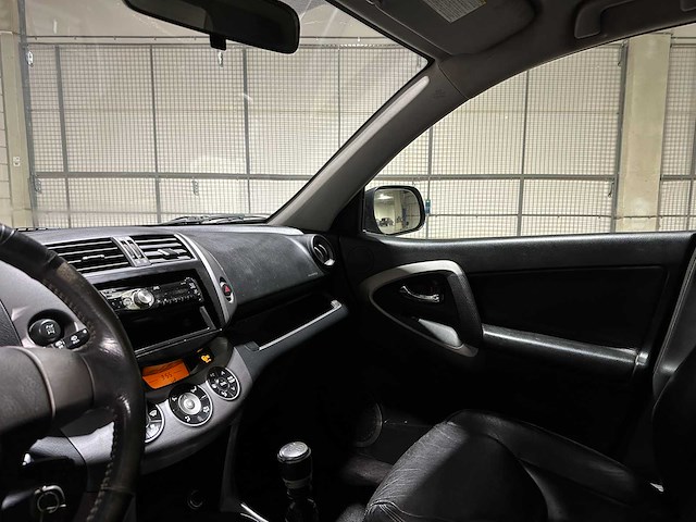 Toyota rav4 2.2 d4-d sol 136pk 2007, 36-vhf-6 - afbeelding 10 van  38