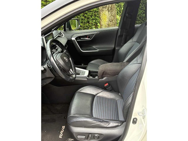 Toyota rav4 2.5 hybrid bi-tone | k-938-bj i - afbeelding 7 van  12
