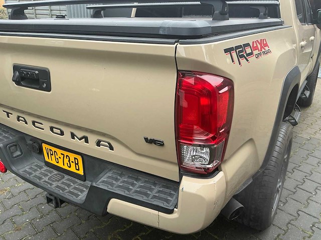 Toyota trd 4x4 tacoma off road bedrijfswagen - afbeelding 8 van  29