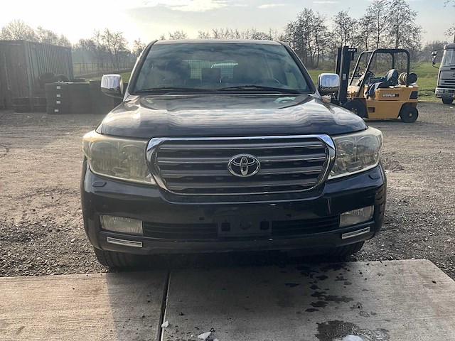 Toyota v8 - landcruiser - j20 / vdj 200 - bedrijfswagen - afbeelding 10 van  37