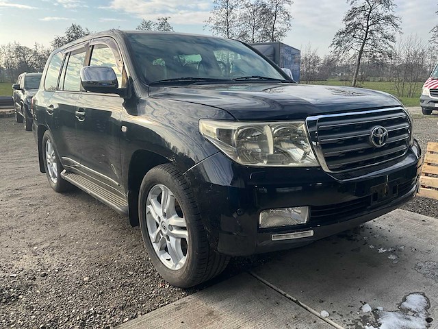 Toyota v8 - landcruiser - j20 / vdj 200 - bedrijfswagen - afbeelding 12 van  37