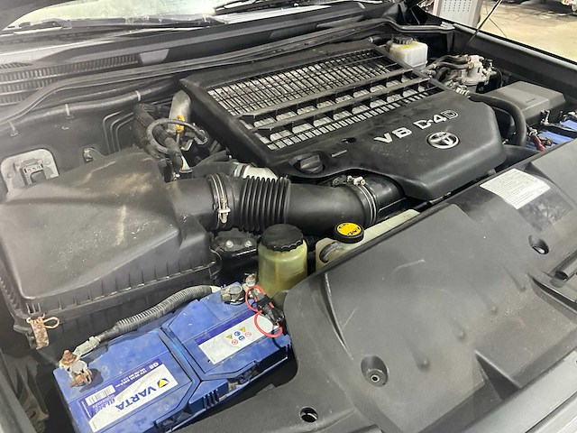 Toyota v8 - landcruiser - j20 / vdj 200 - bedrijfswagen - afbeelding 24 van  37