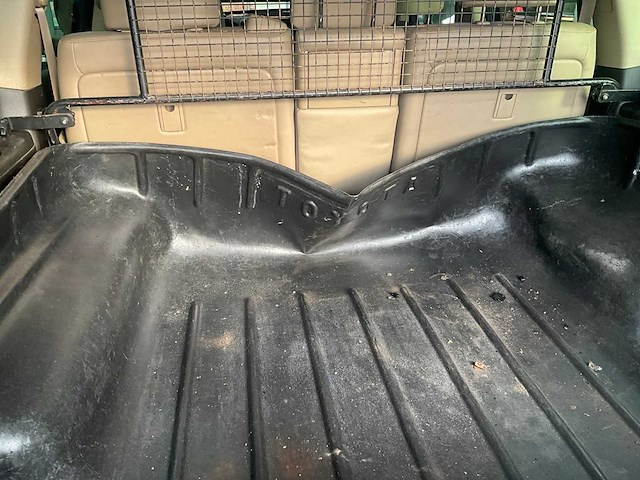 Toyota v8 - landcruiser - j20 / vdj 200 - bedrijfswagen - afbeelding 27 van  37