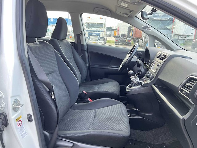 Toyota verso-s 1.3 vvt-i comfort 2012 | 6-tzz-93 - afbeelding 14 van  23