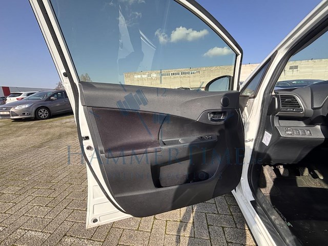 Toyota verso s 1.33 vvt-i skyview, 2012 - afbeelding 33 van  33
