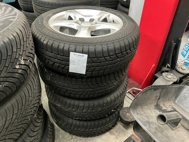 Toyota verso wiel (4x) - afbeelding 1 van  3