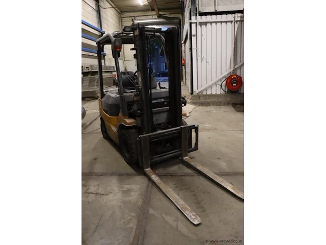Toyota vorkheftruck fd15 - afbeelding 1 van  30