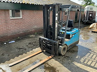 Toyota vorkheftruck - afbeelding 1 van  8
