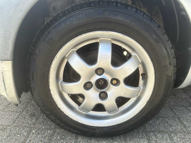 Toyota yaris 1.0-16v vvt-i terra 59-dj-xk - afbeelding 3 van  7