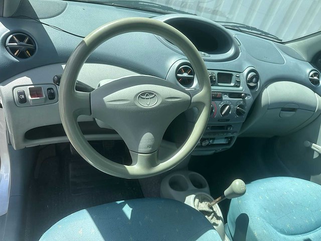 Toyota yaris 1.0-16v vvt-i terra 59-dj-xk - afbeelding 9 van  11