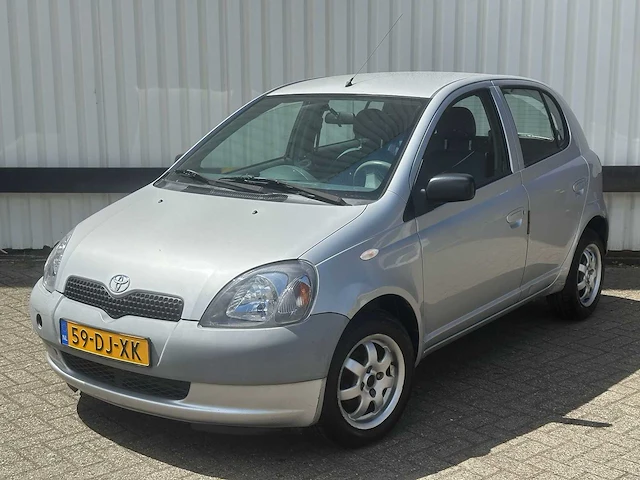 Toyota yaris 1.0-16v vvt-i terra 59-dj-xk - afbeelding 1 van  11