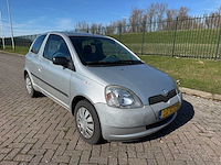 Toyota yaris 1.0 16v vvt i terra, zg-nj-08 - afbeelding 3 van  7