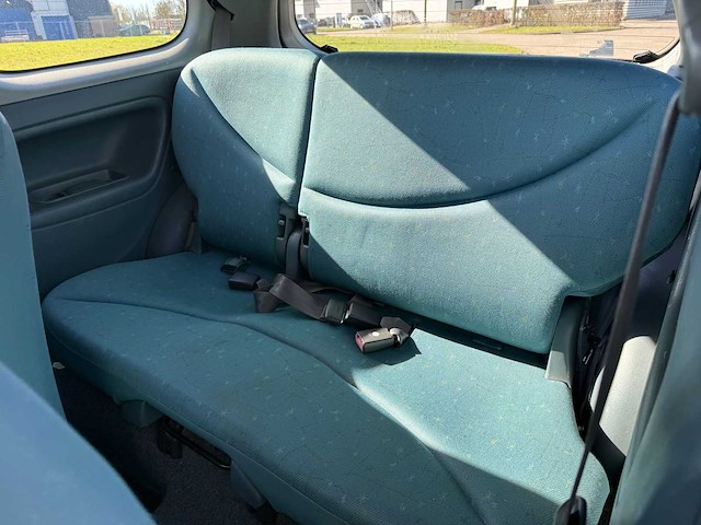 Toyota yaris 1.0 16v vvt i terra, zg-nj-08 - afbeelding 6 van  7