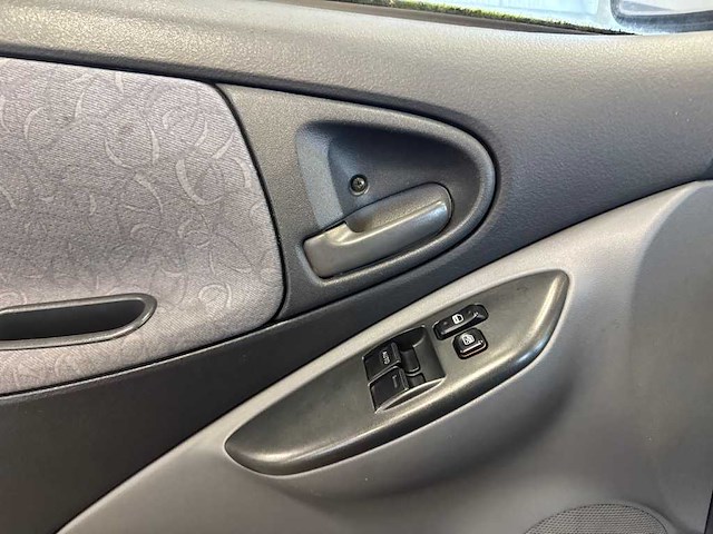 Toyota yaris 1.0-16v vvt-i , x-008-tb - afbeelding 4 van  15