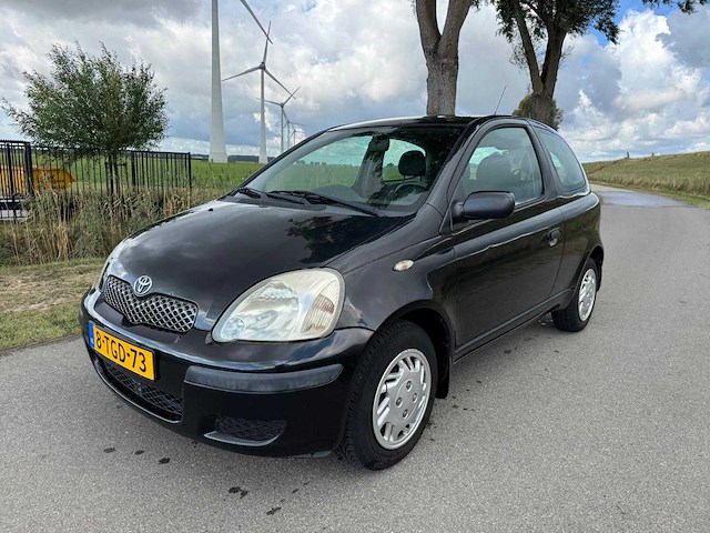 Toyota yaris 1.0 vvt-i 8-tgd-73 - afbeelding 1 van  16