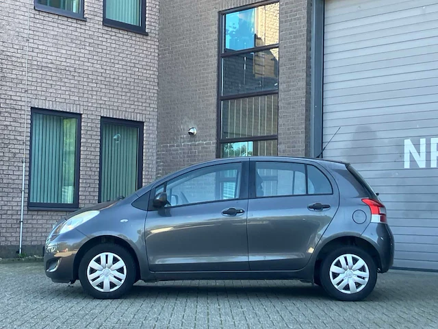 Toyota yaris 1.0 vvti acces, 88-kzt-2 - afbeelding 7 van  12