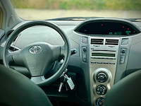 Toyota yaris 1.0 vvti acces , 94-nrf-4 - afbeelding 3 van  15