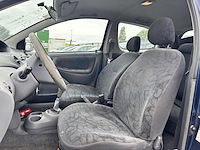 Toyota yaris 1.0i vvt-i natura, 2001 - afbeelding 2 van  43