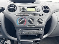 Toyota yaris 1.0i vvt-i natura, 2001 - afbeelding 8 van  43