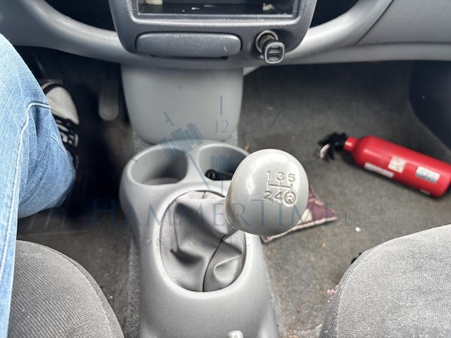 Toyota yaris 1.0i vvt-i natura, 2001 - afbeelding 9 van  43